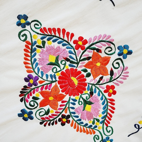 Embroidered | Cotton Muslin | Pueblo Dress - Picture 9 of 12